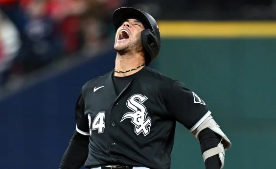 Braden Montgomery's Crucial Hit Fuels White Sox ALDS Game 2 Comeback