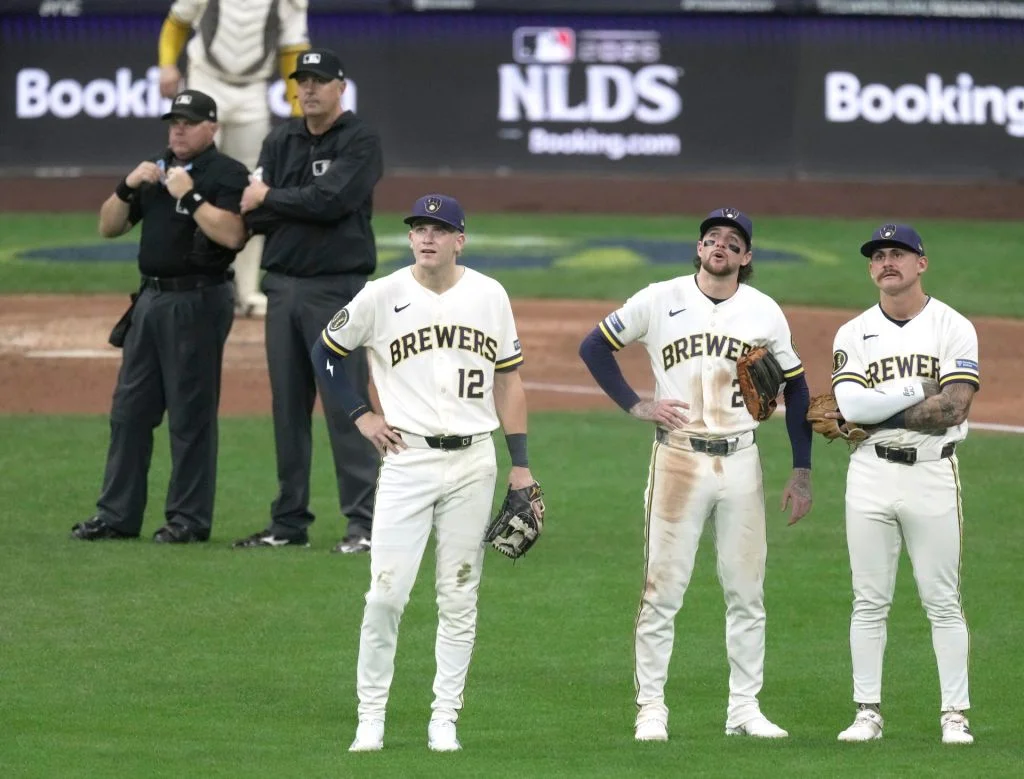 Brewers Take Advantage of Open Roof, Seize Control in NLDS Game 2
